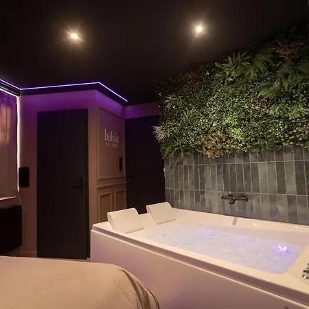 Bahia -suite Romantique & Prive 라로츠수르욘