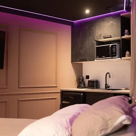 Bahia -suite Romantique & Prive 라로츠수르욘