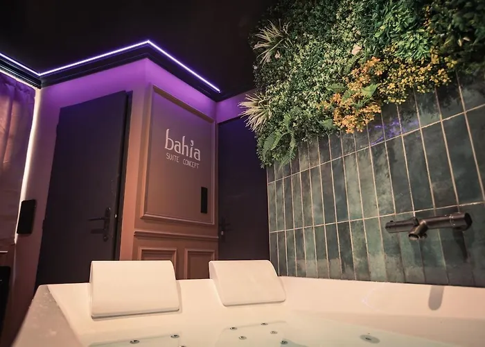 Bahia -suite Romantique & Prive 라로츠수르욘